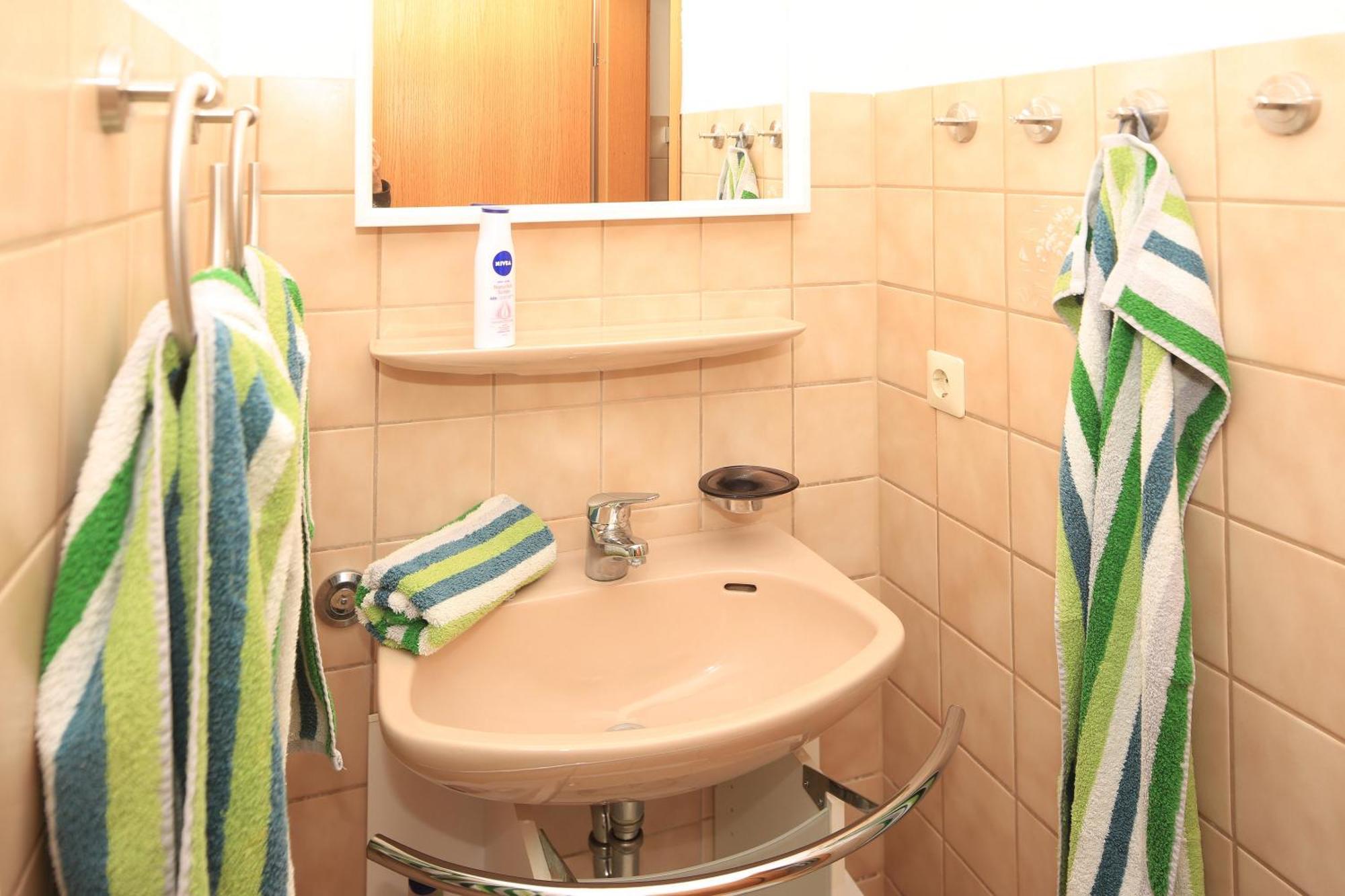 Haus Am Sonnenhuegel Apartment Bad Urach Ngoại thất bức ảnh